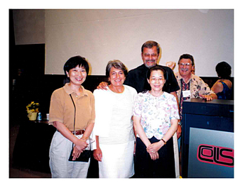 CoLIS 2002 in Seattle, Mei Mei (left)